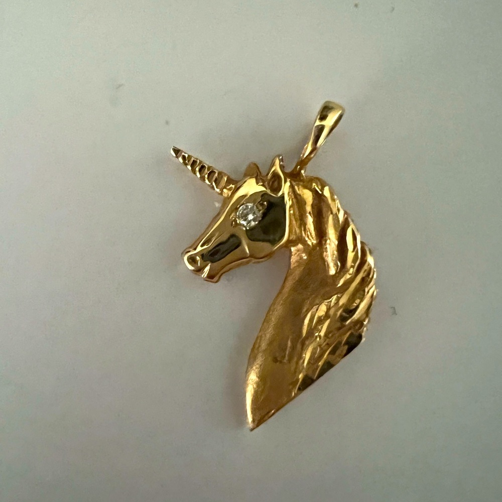 14k Diamond Unicorn Pendant 💎🦄